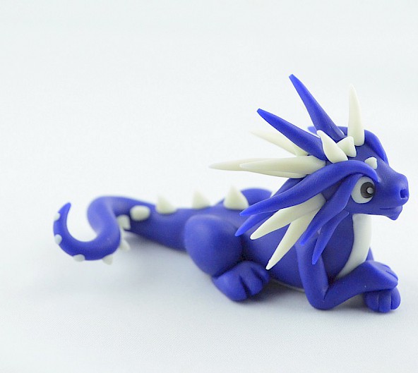dark blue glow in dark dragon