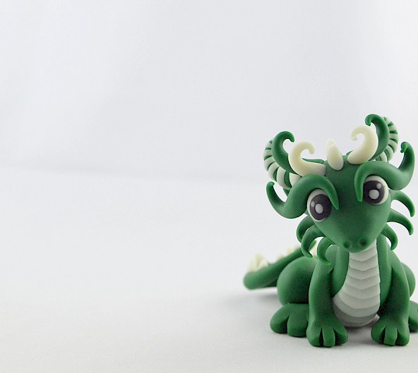 dark green glow in dark dragon