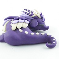 glow in dark napping dragon