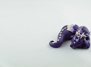 glow in dark napping dragon